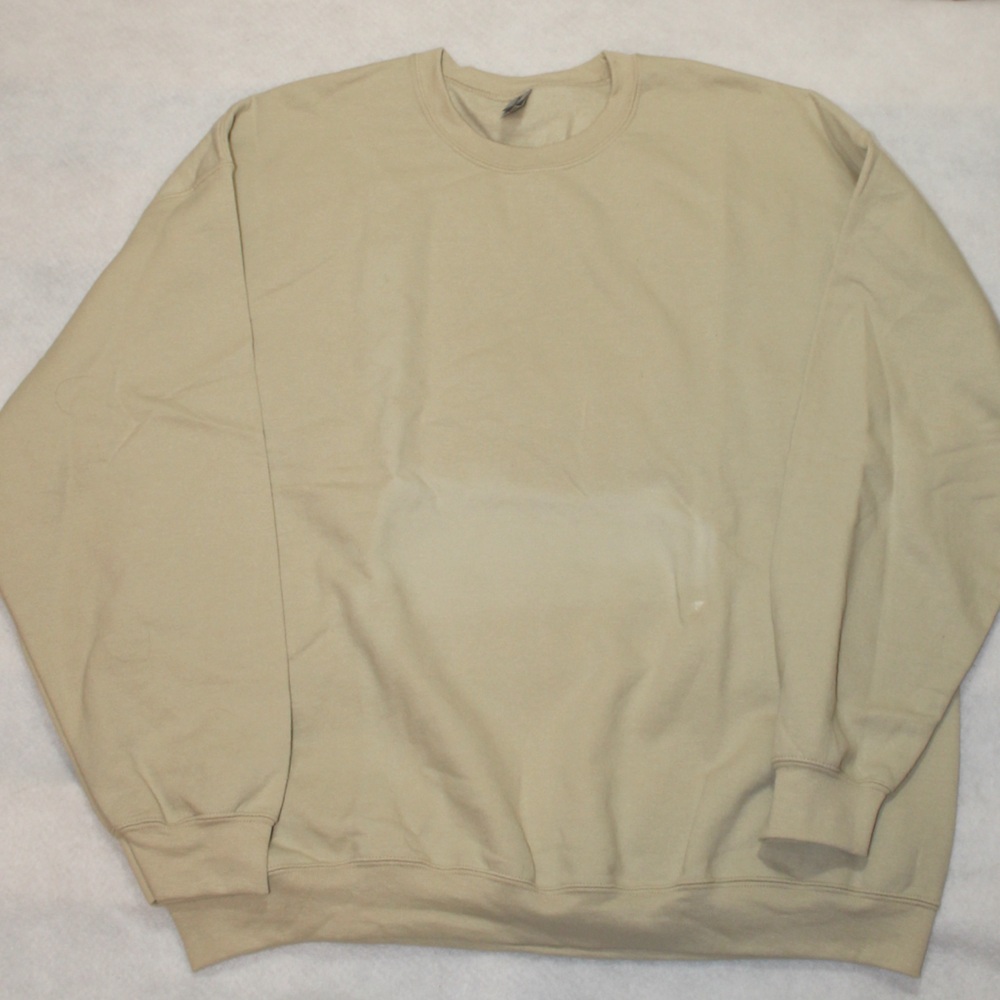 Gildan Men's Tan Crewneck Sweater